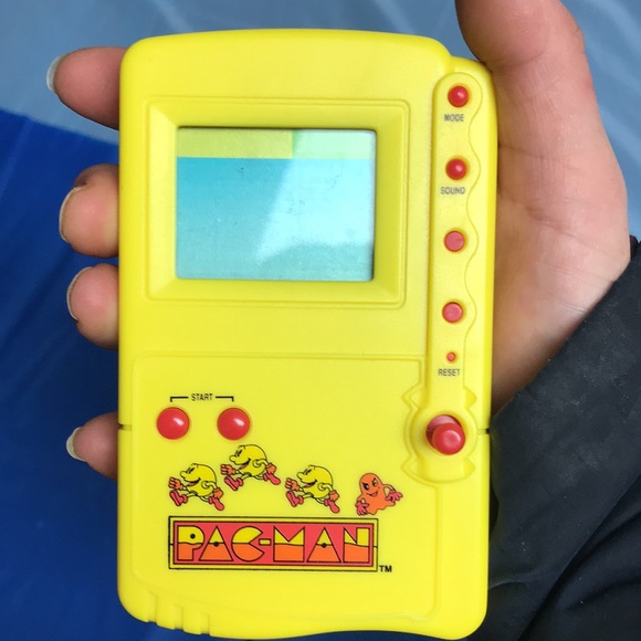 Pac-Man handheld vintage video game 1997 console - Picture 8 of 9